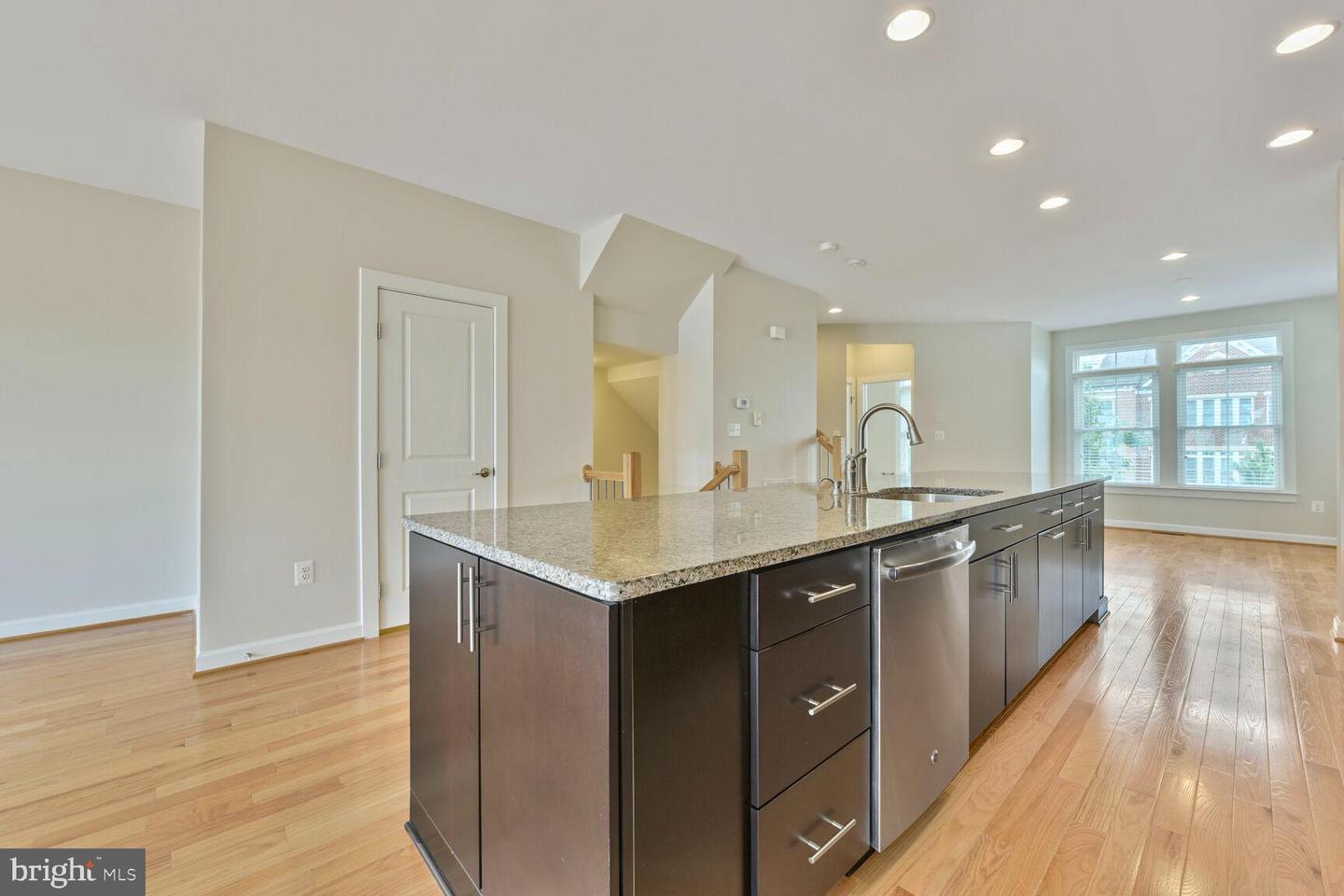20765 DUXBURY TER, ASHBURN, Virginia 20147, 4 Bedrooms Bedrooms, ,3 BathroomsBathrooms,Residential,For sale,20765 DUXBURY TER,VALO2088324 MLS # VALO2088324