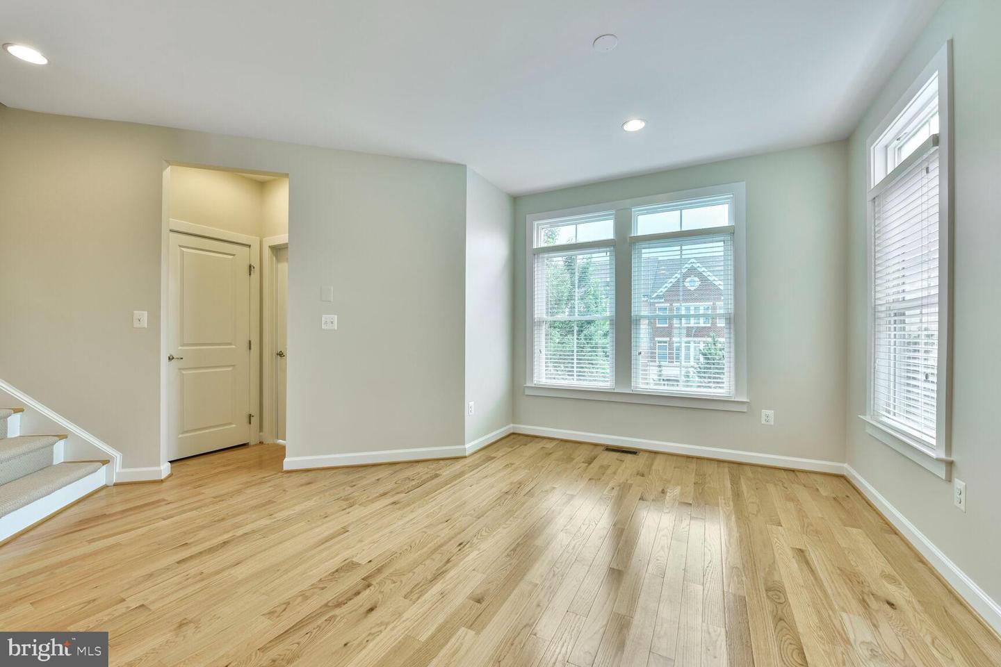20765 DUXBURY TER, ASHBURN, Virginia 20147, 4 Bedrooms Bedrooms, ,3 BathroomsBathrooms,Residential,For sale,20765 DUXBURY TER,VALO2088324 MLS # VALO2088324