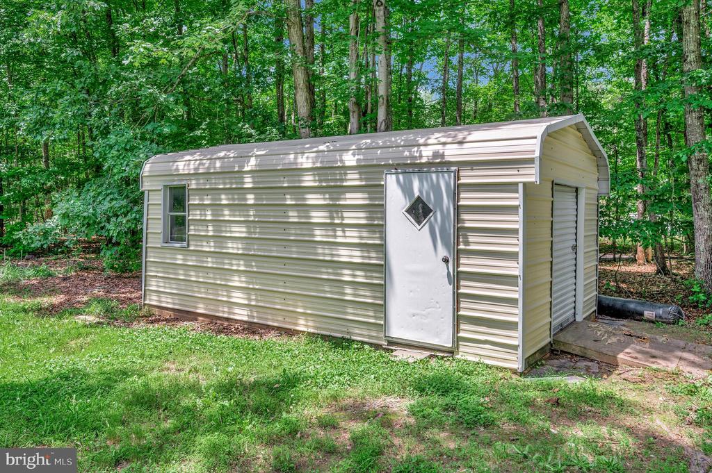 379 MOUNT PLEASANT CHURCH RD, MINERAL, Virginia 23117, 3 Bedrooms Bedrooms, ,2 BathroomsBathrooms,Residential,379 MOUNT PLEASANT CHURCH RD,VALA2008016 MLS # VALA2008016