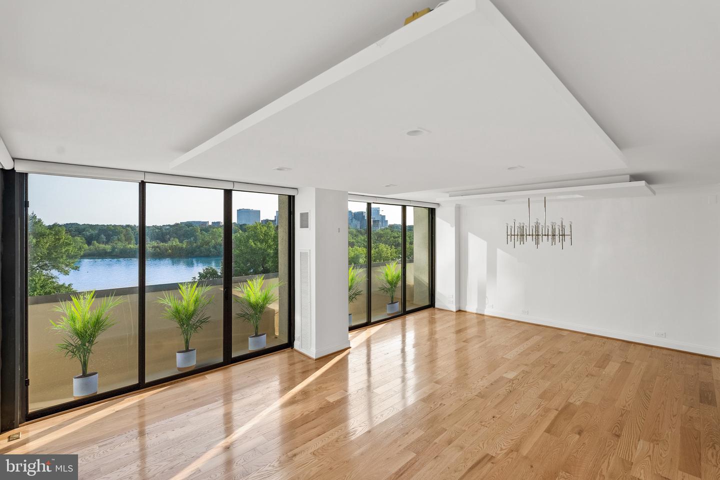 2700 VIRGINIA AVE NW #811, WASHINGTON, District Of Columbia 20037, 2 Bedrooms Bedrooms, ,2 BathroomsBathrooms,Residential,For sale,2700 VIRGINIA AVE NW #811,DCDC2190598 MLS # DCDC2190598