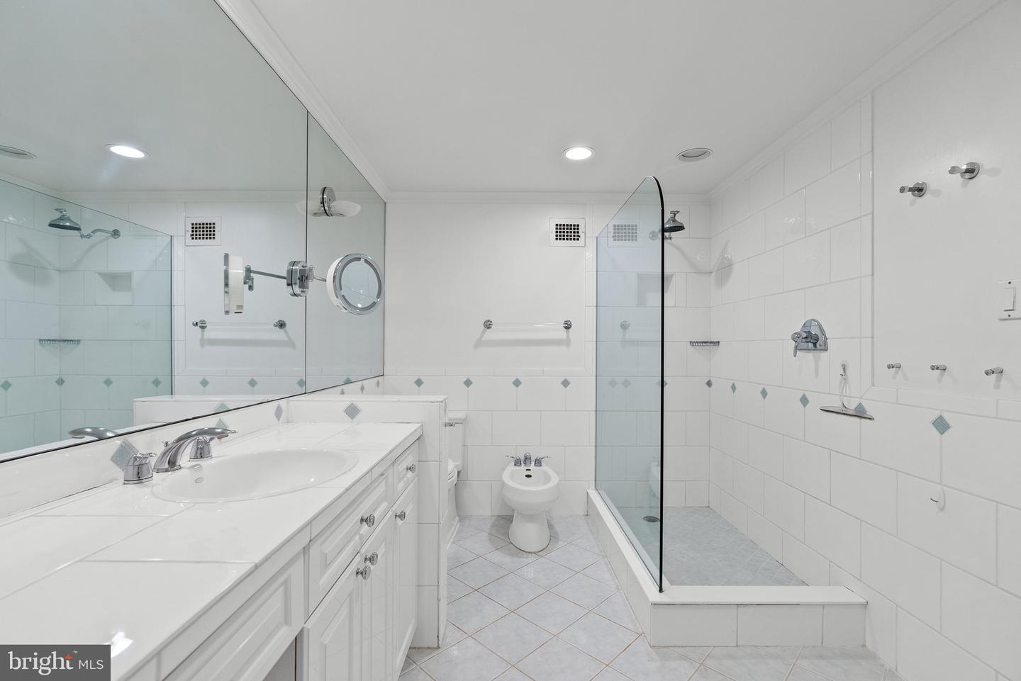 2700 VIRGINIA AVE NW #811, WASHINGTON, District Of Columbia 20037, 2 Bedrooms Bedrooms, ,2 BathroomsBathrooms,Residential,For sale,2700 VIRGINIA AVE NW #811,DCDC2190598 MLS # DCDC2190598