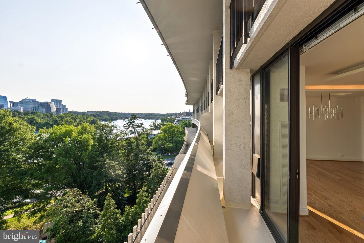 2700 VIRGINIA AVE NW #811, WASHINGTON, District Of Columbia 20037, 2 Bedrooms Bedrooms, ,2 BathroomsBathrooms,Residential,For sale,2700 VIRGINIA AVE NW #811,DCDC2190598 MLS # DCDC2190598