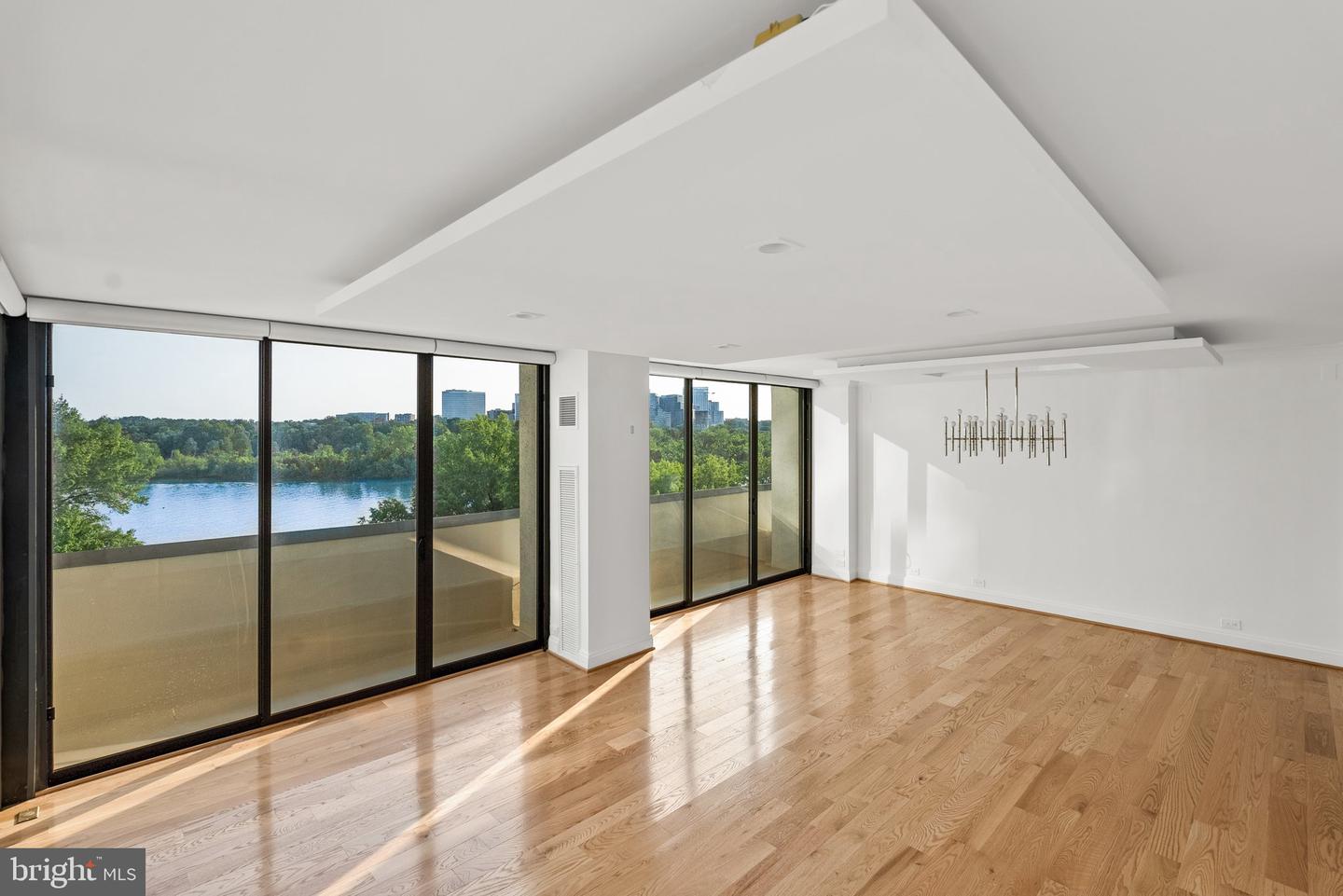 2700 VIRGINIA AVE NW #811, WASHINGTON, District Of Columbia 20037, 2 Bedrooms Bedrooms, ,2 BathroomsBathrooms,Residential,For sale,2700 VIRGINIA AVE NW #811,DCDC2190598 MLS # DCDC2190598
