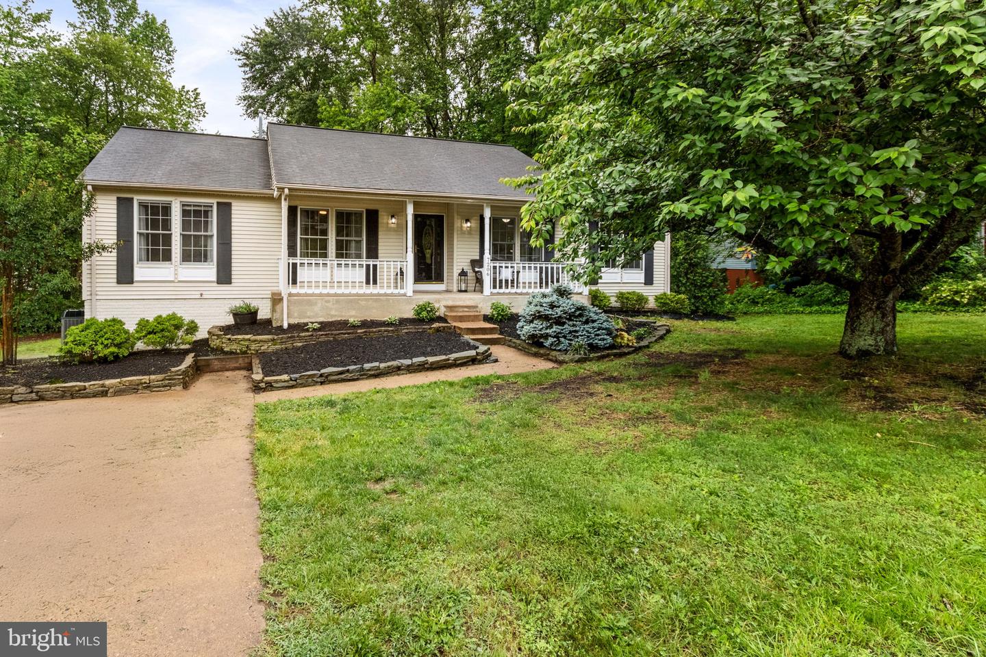 7206 RUNNYMEDE TRL, FREDERICKSBURG, Virginia 22407, 4 Bedrooms Bedrooms, ,3 BathroomsBathrooms,Residential,For sale,7206 RUNNYMEDE TRL,VASP2031846 MLS # VASP2031846