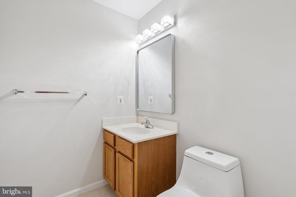 546 HIGHLAND TOWNE LN, WARRENTON, Virginia 20186, 2 Bedrooms Bedrooms, ,2 BathroomsBathrooms,Residential,546 HIGHLAND TOWNE LN,VAFQ2016786 MLS # VAFQ2016786