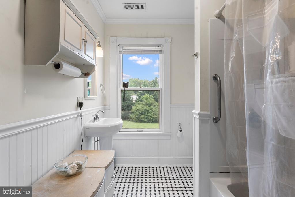 104 FIFTH, MINERAL, Virginia 23117, 3 Bedrooms Bedrooms, ,1 BathroomBathrooms,Residential,104 FIFTH,VALA2008092 MLS # VALA2008092