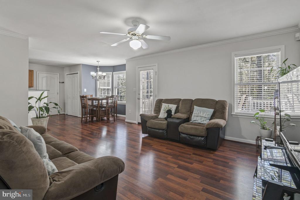 8802 DUNDEE DR, FREDERICKSBURG, Virginia 22408, 3 Bedrooms Bedrooms, ,3 BathroomsBathrooms,Residential,8802 DUNDEE DR,VASP2034152 MLS # VASP2034152