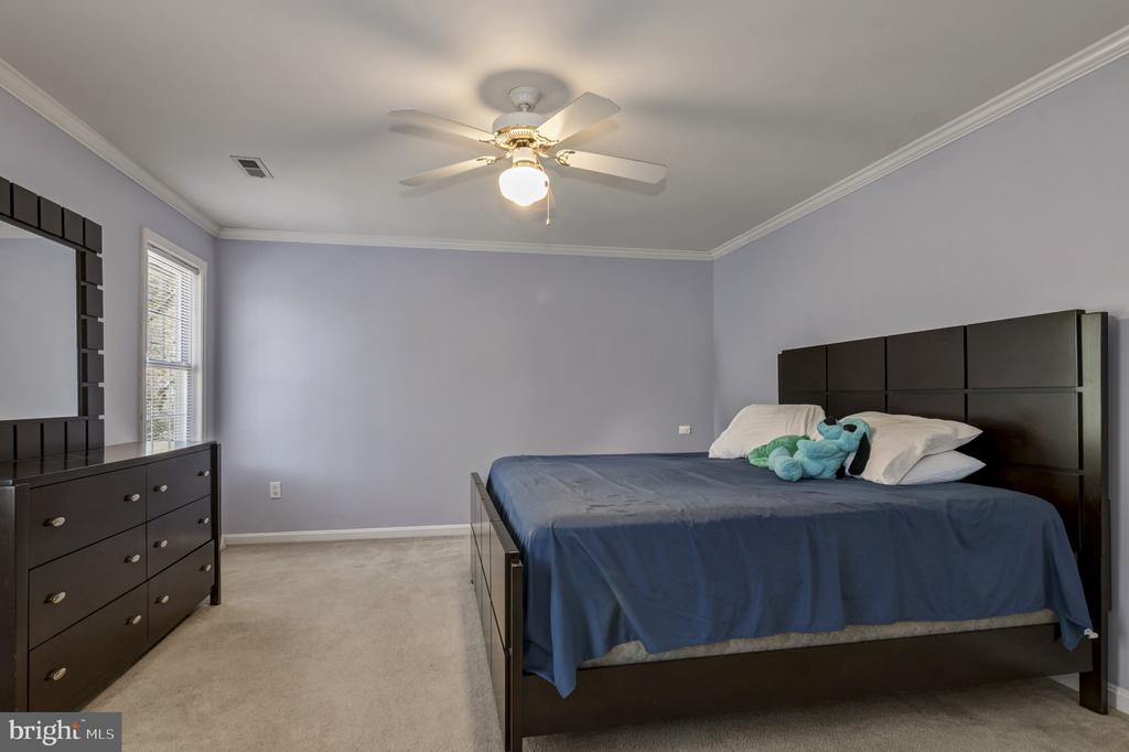 8802 DUNDEE DR, FREDERICKSBURG, Virginia 22408, 3 Bedrooms Bedrooms, ,3 BathroomsBathrooms,Residential,8802 DUNDEE DR,VASP2034152 MLS # VASP2034152