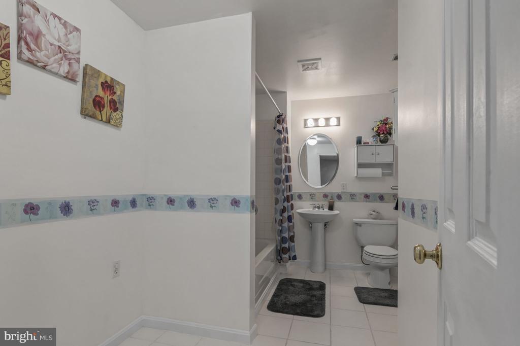 8802 DUNDEE DR, FREDERICKSBURG, Virginia 22408, 3 Bedrooms Bedrooms, ,3 BathroomsBathrooms,Residential,8802 DUNDEE DR,VASP2034152 MLS # VASP2034152