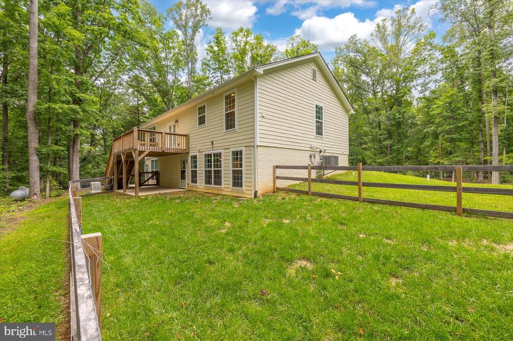 109 POPLAR DR, LOUISA, Virginia 23093, 3 Bedrooms Bedrooms, ,2 BathroomsBathrooms,Residential,109 POPLAR DR,VALA2008026 MLS # VALA2008026