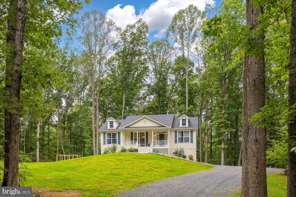 109 POPLAR DR, LOUISA, Virginia 23093, 3 Bedrooms Bedrooms, ,2 BathroomsBathrooms,Residential,109 POPLAR DR,VALA2008026 MLS # VALA2008026
