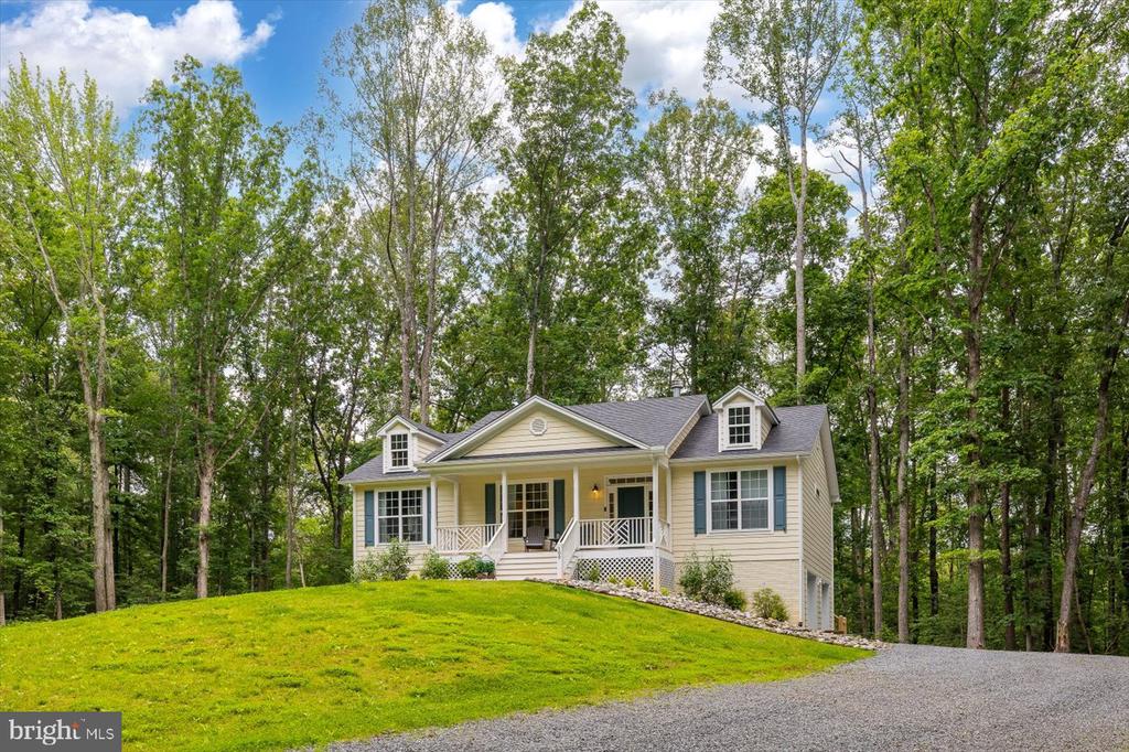 109 POPLAR DR, LOUISA, Virginia 23093, 3 Bedrooms Bedrooms, ,2 BathroomsBathrooms,Residential,109 POPLAR DR,VALA2008026 MLS # VALA2008026
