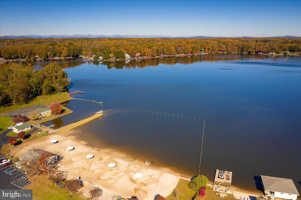 109 POPLAR DR, LOUISA, Virginia 23093, 3 Bedrooms Bedrooms, ,2 BathroomsBathrooms,Residential,109 POPLAR DR,VALA2008026 MLS # VALA2008026