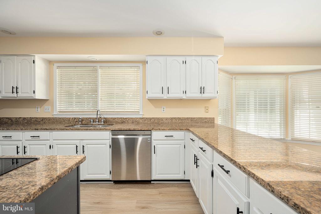 6904 LAKELAND WAY, FREDERICKSBURG, Virginia 22407, 4 Bedrooms Bedrooms, ,3 BathroomsBathrooms,Residential,6904 LAKELAND WAY,VASP2034134 MLS # VASP2034134