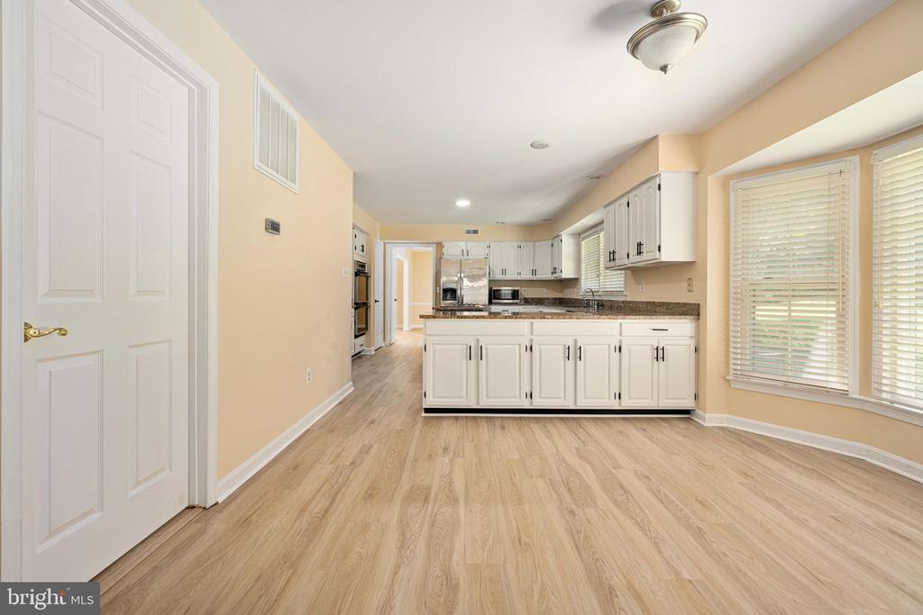 6904 LAKELAND WAY, FREDERICKSBURG, Virginia 22407, 4 Bedrooms Bedrooms, ,3 BathroomsBathrooms,Residential,6904 LAKELAND WAY,VASP2034134 MLS # VASP2034134