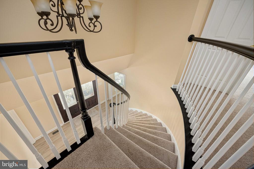 6904 LAKELAND WAY, FREDERICKSBURG, Virginia 22407, 4 Bedrooms Bedrooms, ,3 BathroomsBathrooms,Residential,6904 LAKELAND WAY,VASP2034134 MLS # VASP2034134