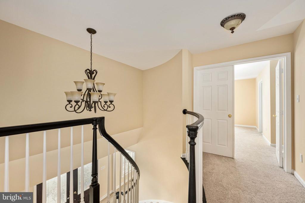 6904 LAKELAND WAY, FREDERICKSBURG, Virginia 22407, 4 Bedrooms Bedrooms, ,3 BathroomsBathrooms,Residential,6904 LAKELAND WAY,VASP2034134 MLS # VASP2034134