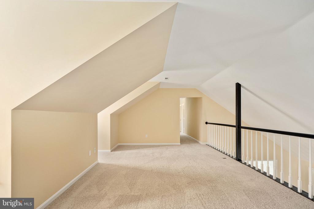 6904 LAKELAND WAY, FREDERICKSBURG, Virginia 22407, 4 Bedrooms Bedrooms, ,3 BathroomsBathrooms,Residential,6904 LAKELAND WAY,VASP2034134 MLS # VASP2034134