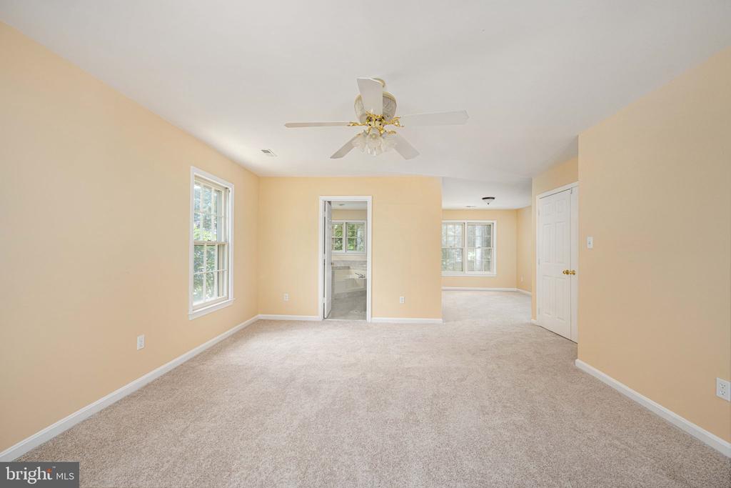 6904 LAKELAND WAY, FREDERICKSBURG, Virginia 22407, 4 Bedrooms Bedrooms, ,3 BathroomsBathrooms,Residential,6904 LAKELAND WAY,VASP2034134 MLS # VASP2034134
