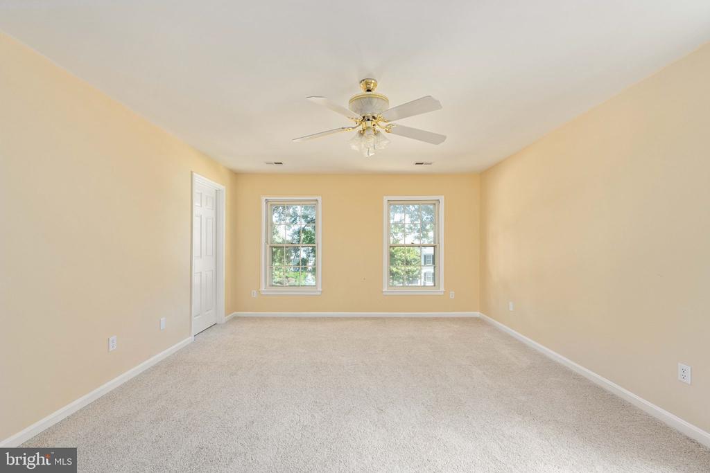 6904 LAKELAND WAY, FREDERICKSBURG, Virginia 22407, 4 Bedrooms Bedrooms, ,3 BathroomsBathrooms,Residential,6904 LAKELAND WAY,VASP2034134 MLS # VASP2034134
