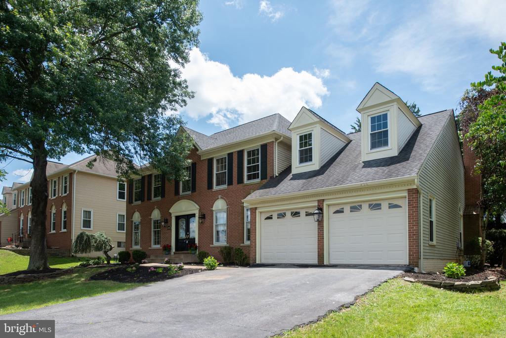 6904 LAKELAND WAY, FREDERICKSBURG, Virginia 22407, 4 Bedrooms Bedrooms, ,3 BathroomsBathrooms,Residential,6904 LAKELAND WAY,VASP2034134 MLS # VASP2034134