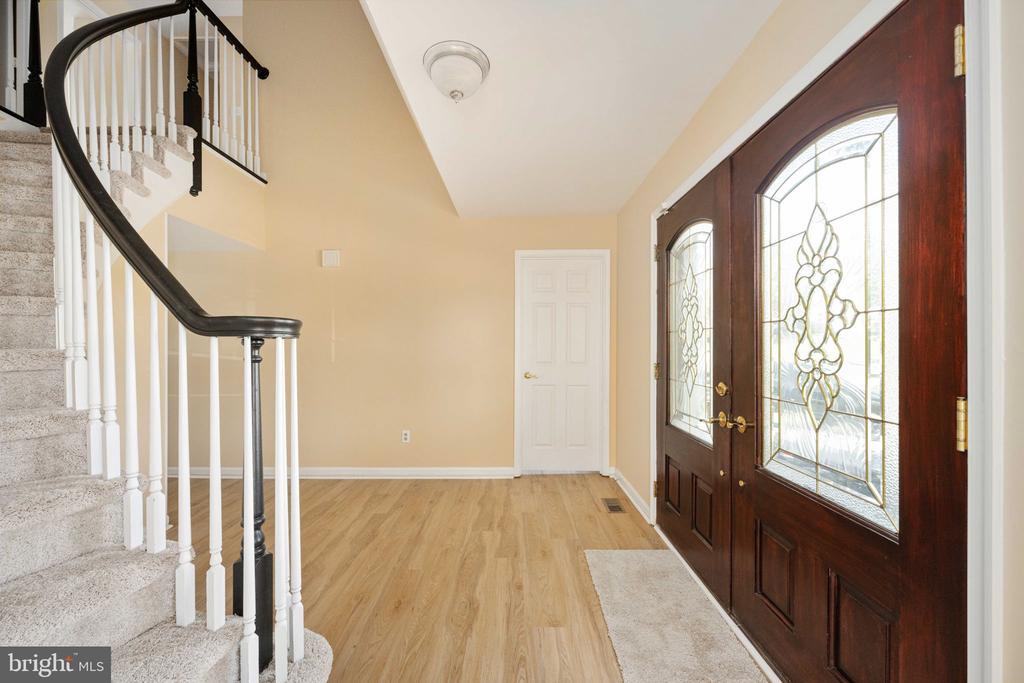 6904 LAKELAND WAY, FREDERICKSBURG, Virginia 22407, 4 Bedrooms Bedrooms, ,3 BathroomsBathrooms,Residential,6904 LAKELAND WAY,VASP2034134 MLS # VASP2034134