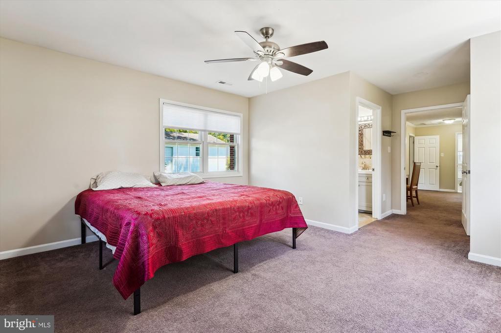 3200 LAFAYETTE BLVD, FREDERICKSBURG, Virginia 22408, 3 Bedrooms Bedrooms, ,2 BathroomsBathrooms,Residential,3200 LAFAYETTE BLVD,VASP2034130 MLS # VASP2034130