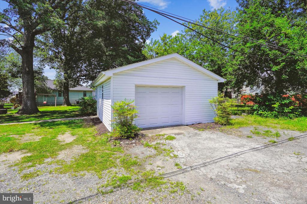 3200 LAFAYETTE BLVD, FREDERICKSBURG, Virginia 22408, 3 Bedrooms Bedrooms, ,2 BathroomsBathrooms,Residential,3200 LAFAYETTE BLVD,VASP2034130 MLS # VASP2034130