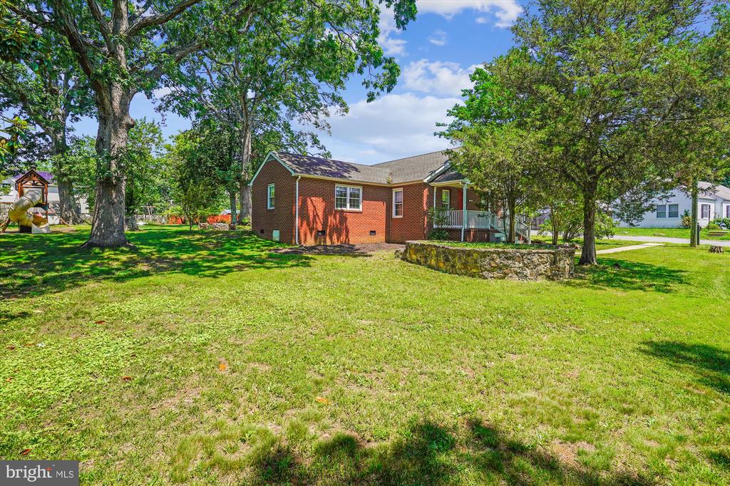 3200 LAFAYETTE BLVD, FREDERICKSBURG, Virginia 22408, 3 Bedrooms Bedrooms, ,2 BathroomsBathrooms,Residential,3200 LAFAYETTE BLVD,VASP2034130 MLS # VASP2034130