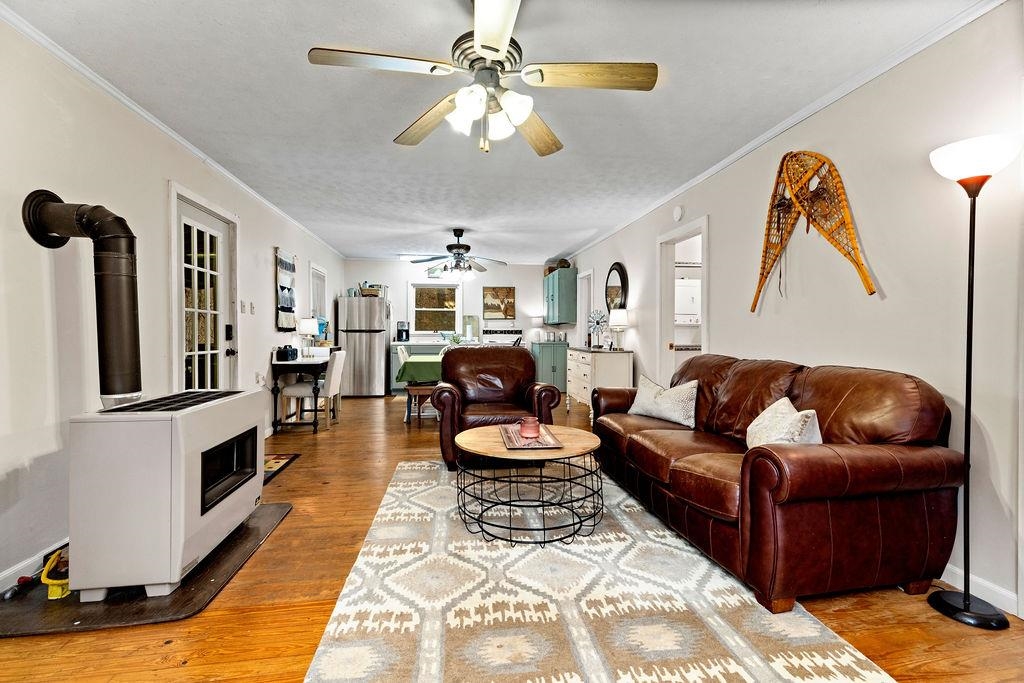 4204 INDIAN DRAFT RD, MILLBORO, Virginia 24460, 2 Bedrooms Bedrooms, ,1 BathroomBathrooms,Residential,4204 INDIAN DRAFT RD,661642 MLS # 661642