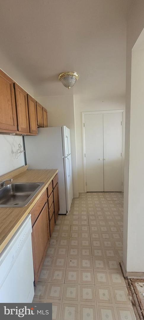 12705 DARA DR #103, WOODBRIDGE, Virginia 22192, 2 Bedrooms Bedrooms, 5 Rooms Rooms,1 BathroomBathrooms,Residential,For sale,12705 DARA DR #103,VAPW2091852 MLS # VAPW2091852