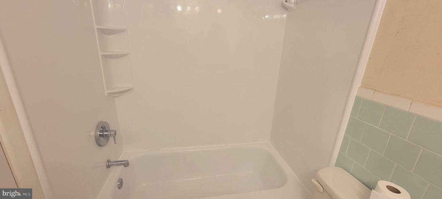 12705 DARA DR #103, WOODBRIDGE, Virginia 22192, 2 Bedrooms Bedrooms, 5 Rooms Rooms,1 BathroomBathrooms,Residential,For sale,12705 DARA DR #103,VAPW2091852 MLS # VAPW2091852