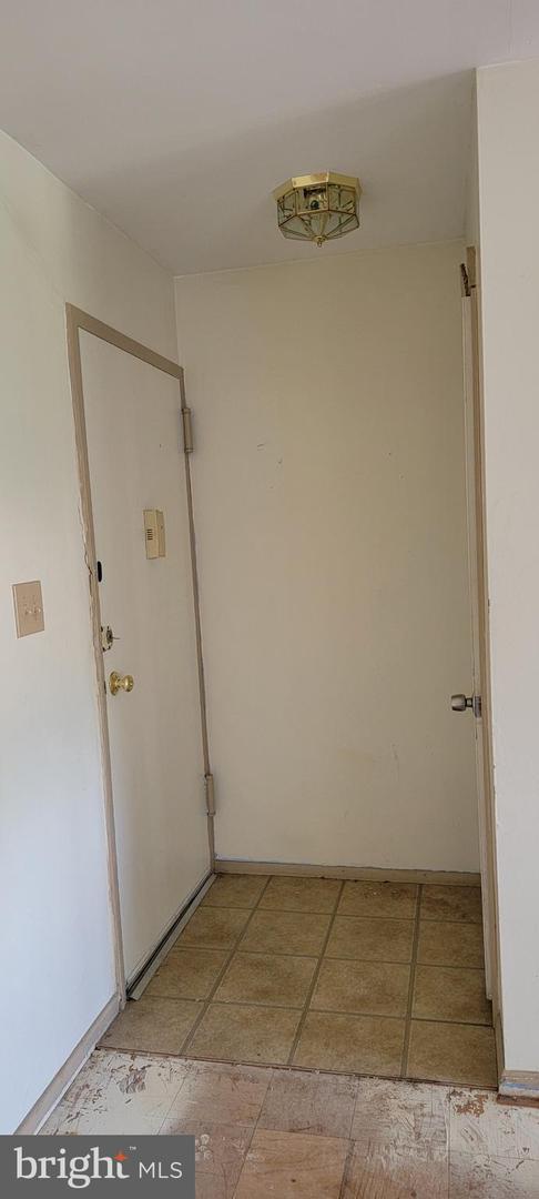 12705 DARA DR #103, WOODBRIDGE, Virginia 22192, 2 Bedrooms Bedrooms, 5 Rooms Rooms,1 BathroomBathrooms,Residential,For sale,12705 DARA DR #103,VAPW2091852 MLS # VAPW2091852