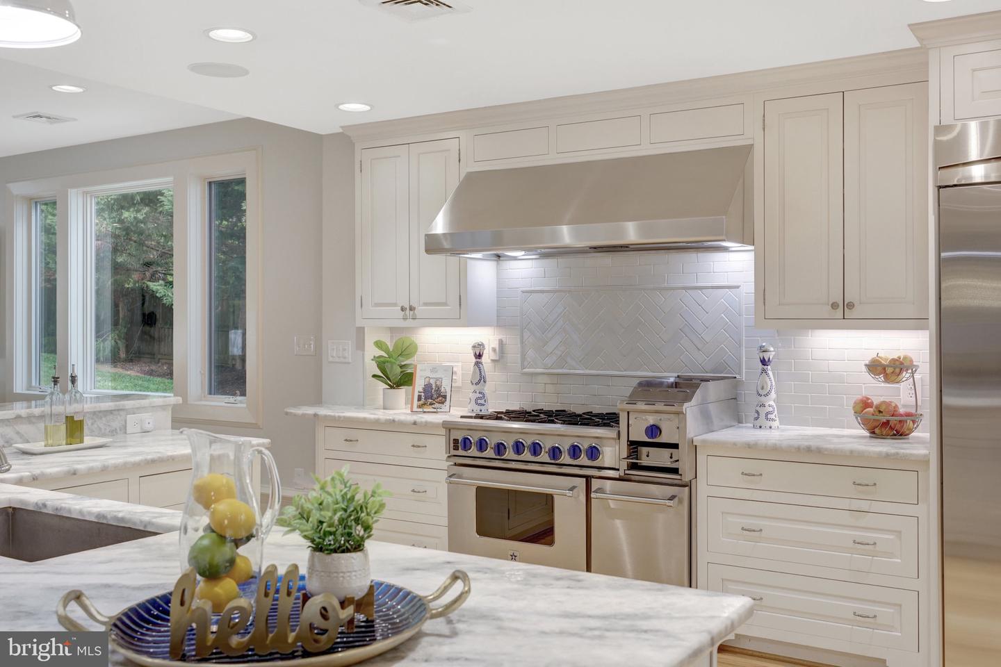 2850 ROSEMARY LN, FALLS CHURCH, Virginia 22042, 6 Bedrooms Bedrooms, ,4 BathroomsBathrooms,Residential,For sale,2850 ROSEMARY LN,VAFX2234690 MLS # VAFX2234690