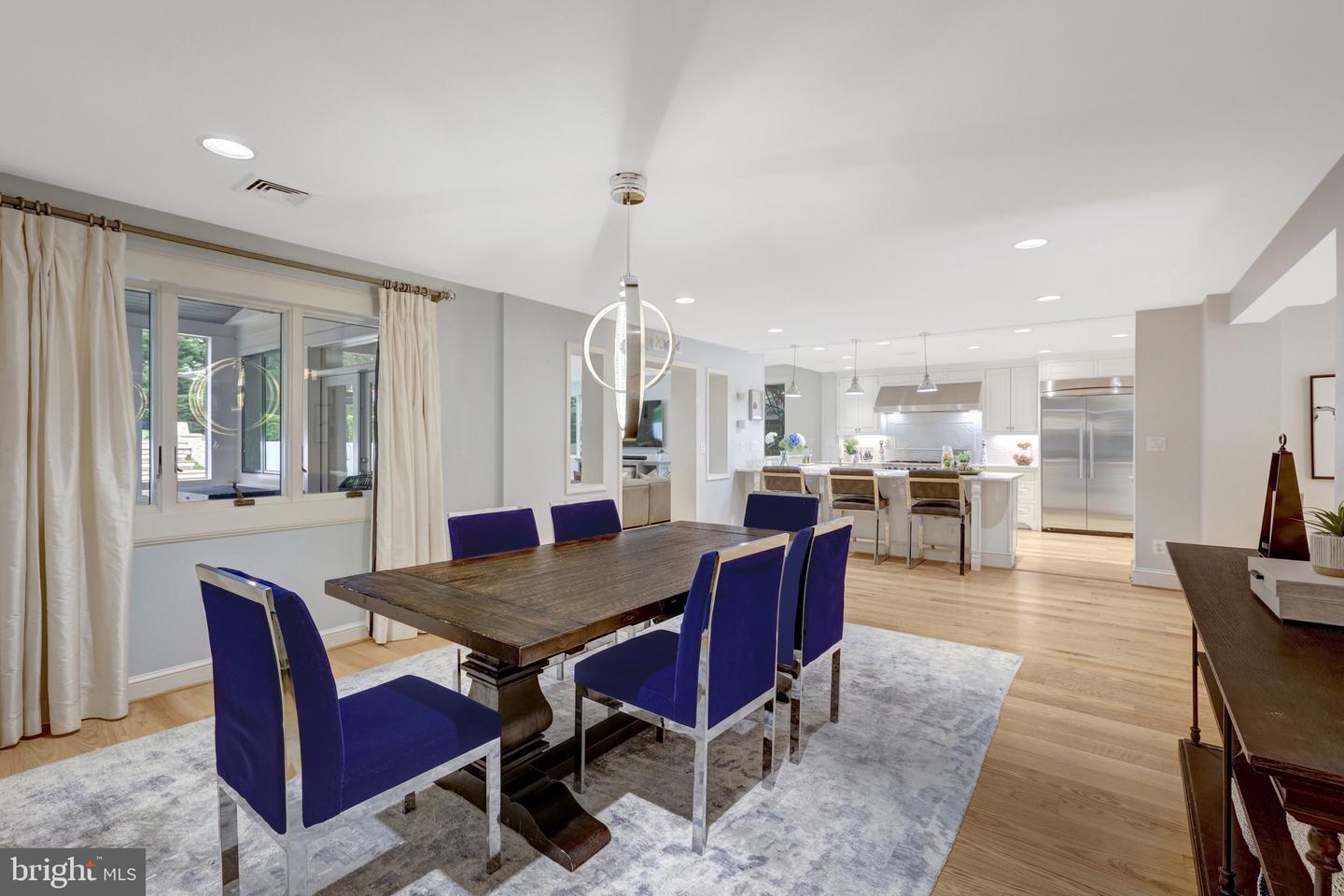 2850 ROSEMARY LN, FALLS CHURCH, Virginia 22042, 6 Bedrooms Bedrooms, ,4 BathroomsBathrooms,Residential,For sale,2850 ROSEMARY LN,VAFX2234690 MLS # VAFX2234690