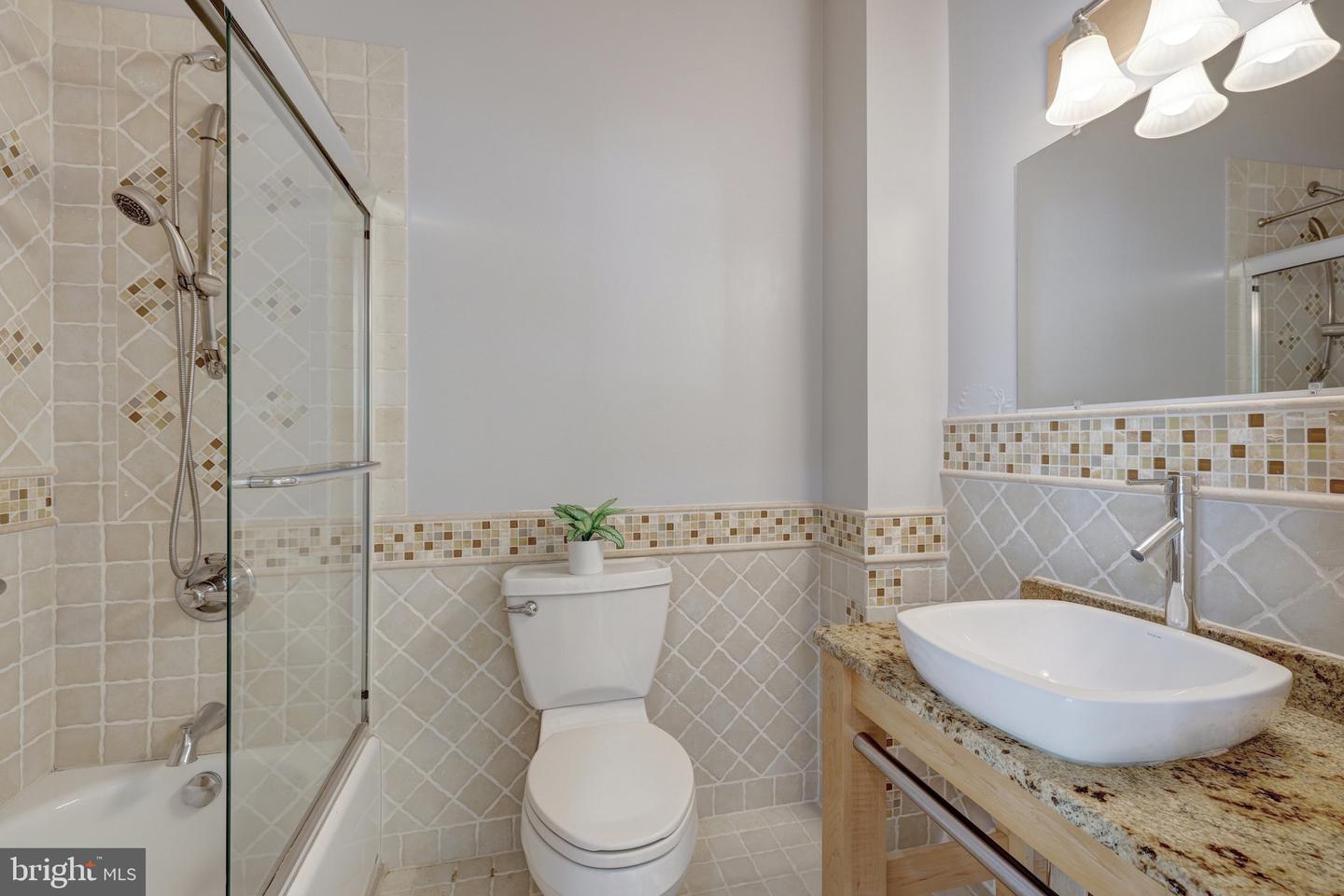 2850 ROSEMARY LN, FALLS CHURCH, Virginia 22042, 6 Bedrooms Bedrooms, ,4 BathroomsBathrooms,Residential,For sale,2850 ROSEMARY LN,VAFX2234690 MLS # VAFX2234690