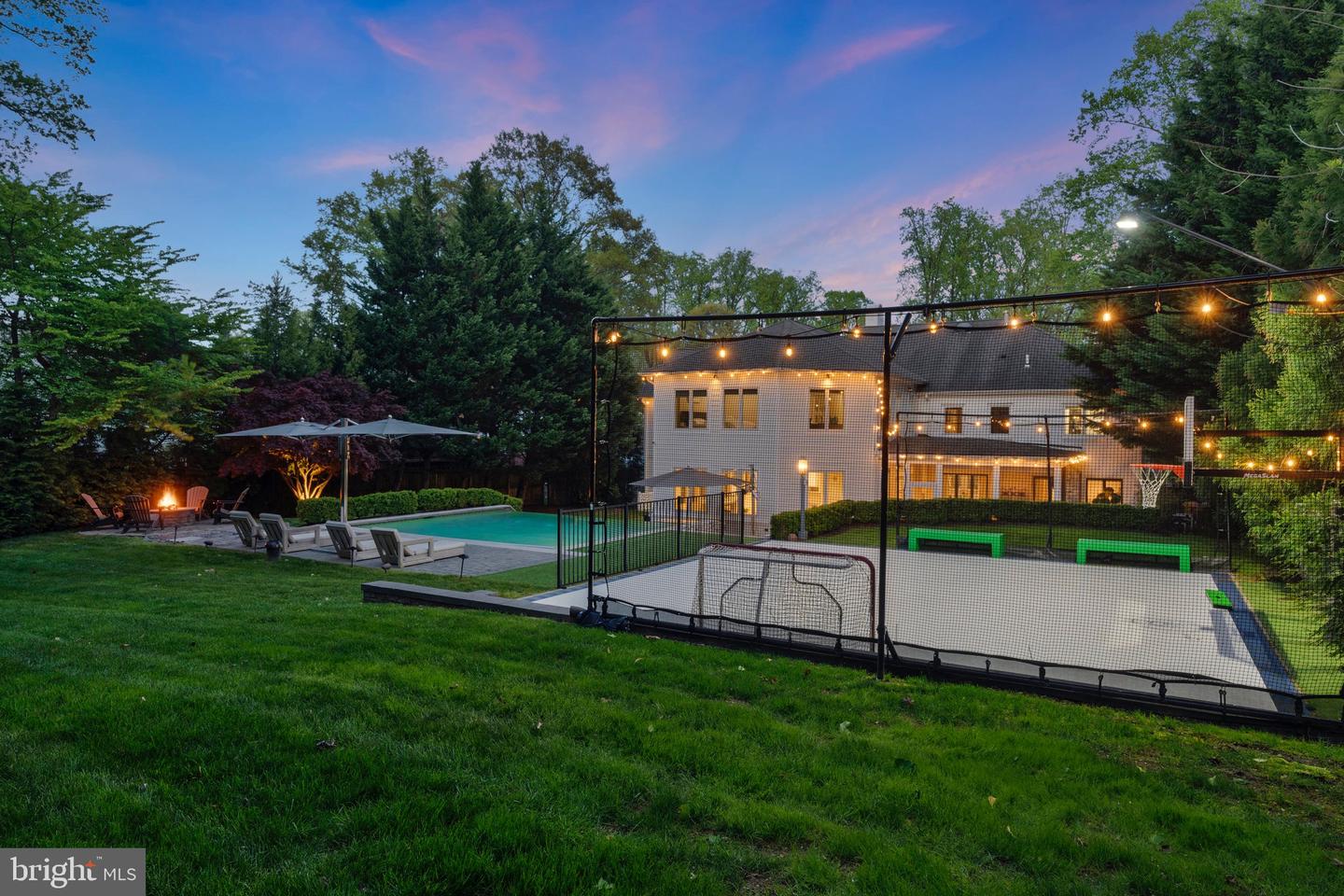 2850 ROSEMARY LN, FALLS CHURCH, Virginia 22042, 6 Bedrooms Bedrooms, ,4 BathroomsBathrooms,Residential,For sale,2850 ROSEMARY LN,VAFX2234690 MLS # VAFX2234690