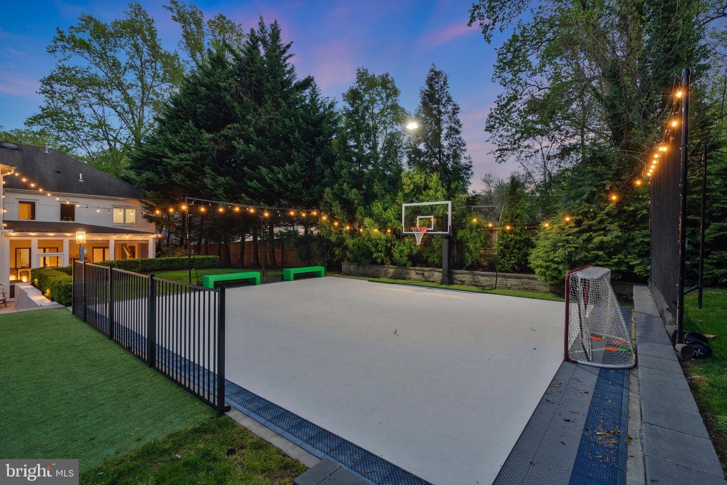 2850 ROSEMARY LN, FALLS CHURCH, Virginia 22042, 6 Bedrooms Bedrooms, ,4 BathroomsBathrooms,Residential,For sale,2850 ROSEMARY LN,VAFX2234690 MLS # VAFX2234690