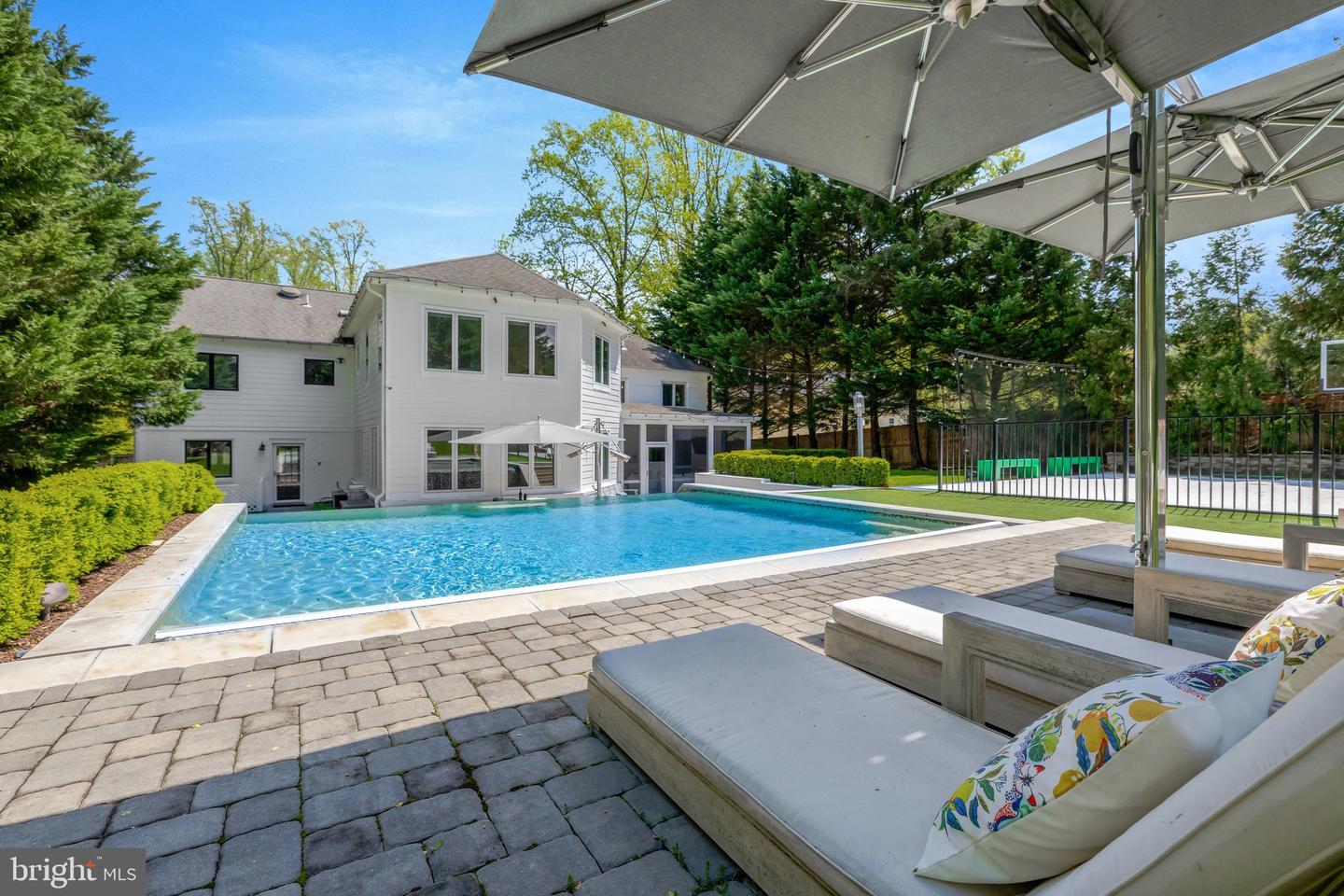 2850 ROSEMARY LN, FALLS CHURCH, Virginia 22042, 6 Bedrooms Bedrooms, ,4 BathroomsBathrooms,Residential,For sale,2850 ROSEMARY LN,VAFX2234690 MLS # VAFX2234690