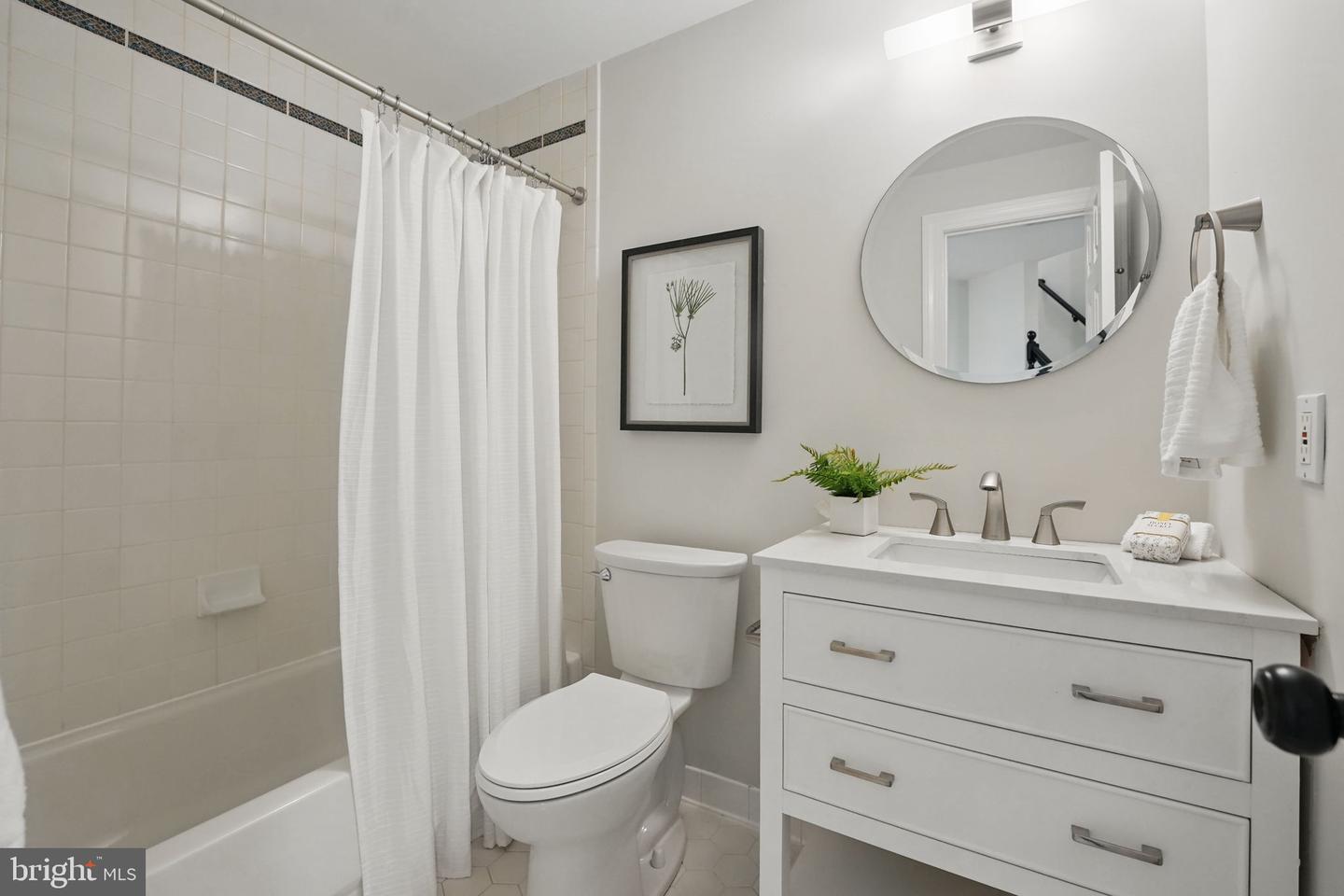 2686 HILLSMAN ST, FALLS CHURCH, Virginia 22043, 4 Bedrooms Bedrooms, ,4 BathroomsBathrooms,Residential,For sale,2686 HILLSMAN ST,VAFX2235668 MLS # VAFX2235668