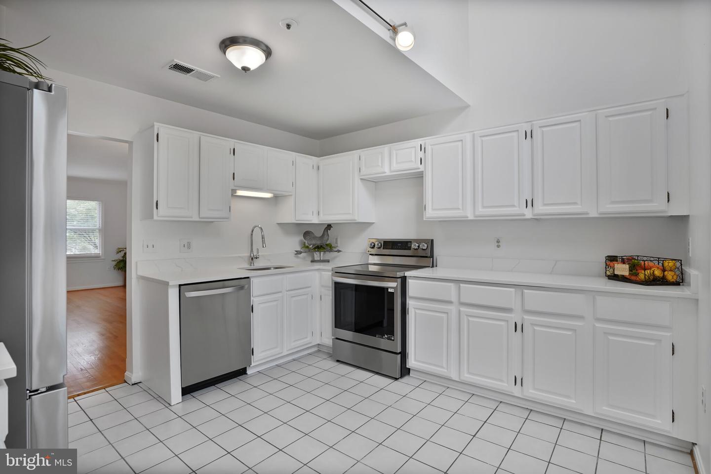 4223 N CARLIN SPRINGS RD, ARLINGTON, Virginia 22203, 2 Bedrooms Bedrooms, ,2 BathroomsBathrooms,Residential,For sale,4223 N CARLIN SPRINGS RD,VAAR2056466 MLS # VAAR2056466