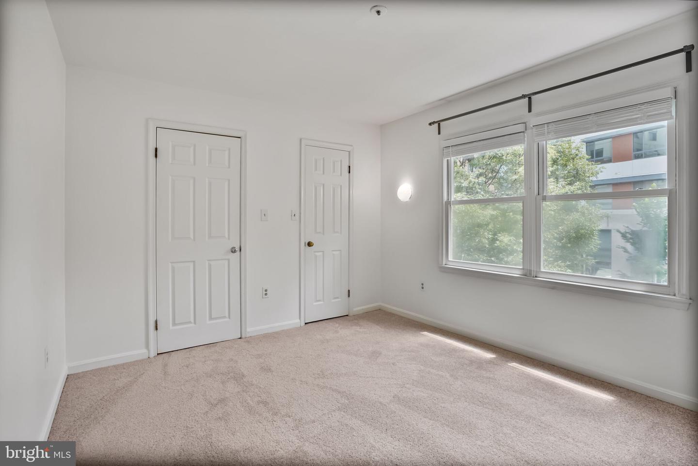 4223 N CARLIN SPRINGS RD, ARLINGTON, Virginia 22203, 2 Bedrooms Bedrooms, ,2 BathroomsBathrooms,Residential,For sale,4223 N CARLIN SPRINGS RD,VAAR2056466 MLS # VAAR2056466