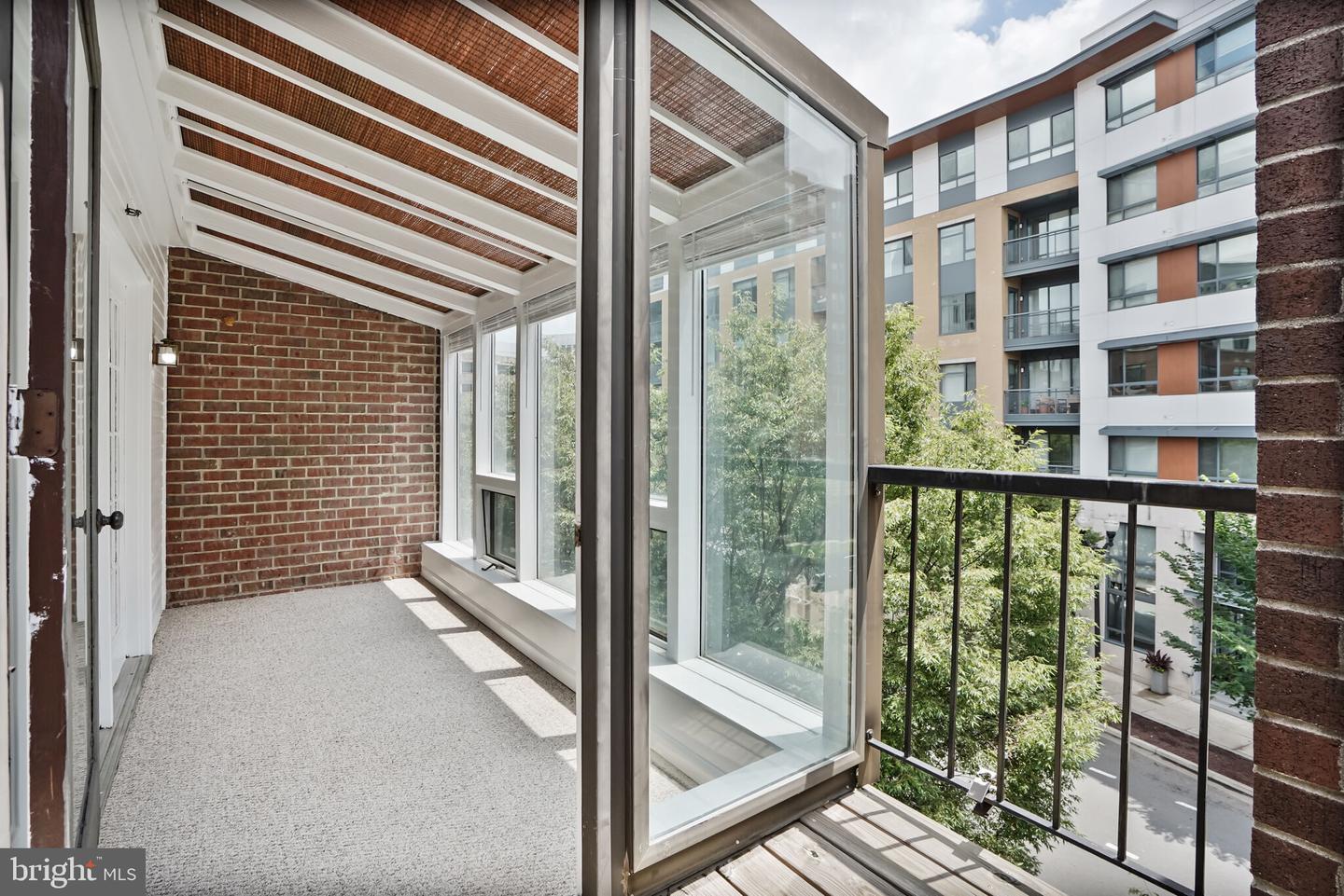 4223 N CARLIN SPRINGS RD, ARLINGTON, Virginia 22203, 2 Bedrooms Bedrooms, ,2 BathroomsBathrooms,Residential,For sale,4223 N CARLIN SPRINGS RD,VAAR2056466 MLS # VAAR2056466