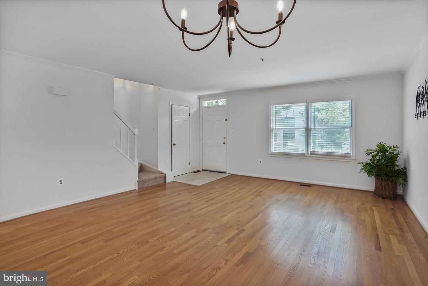 4223 N CARLIN SPRINGS RD, ARLINGTON, Virginia 22203, 2 Bedrooms Bedrooms, ,2 BathroomsBathrooms,Residential,For sale,4223 N CARLIN SPRINGS RD,VAAR2056466 MLS # VAAR2056466