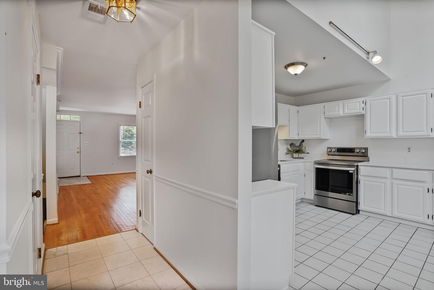 4223 N CARLIN SPRINGS RD, ARLINGTON, Virginia 22203, 2 Bedrooms Bedrooms, ,2 BathroomsBathrooms,Residential,For sale,4223 N CARLIN SPRINGS RD,VAAR2056466 MLS # VAAR2056466