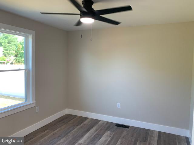 274 ROYAL AVE, STRASBURG, Virginia 22657, 3 Bedrooms Bedrooms, ,2 BathroomsBathrooms,Residential,For sale,274 ROYAL AVE,VASH2011334 MLS # VASH2011334