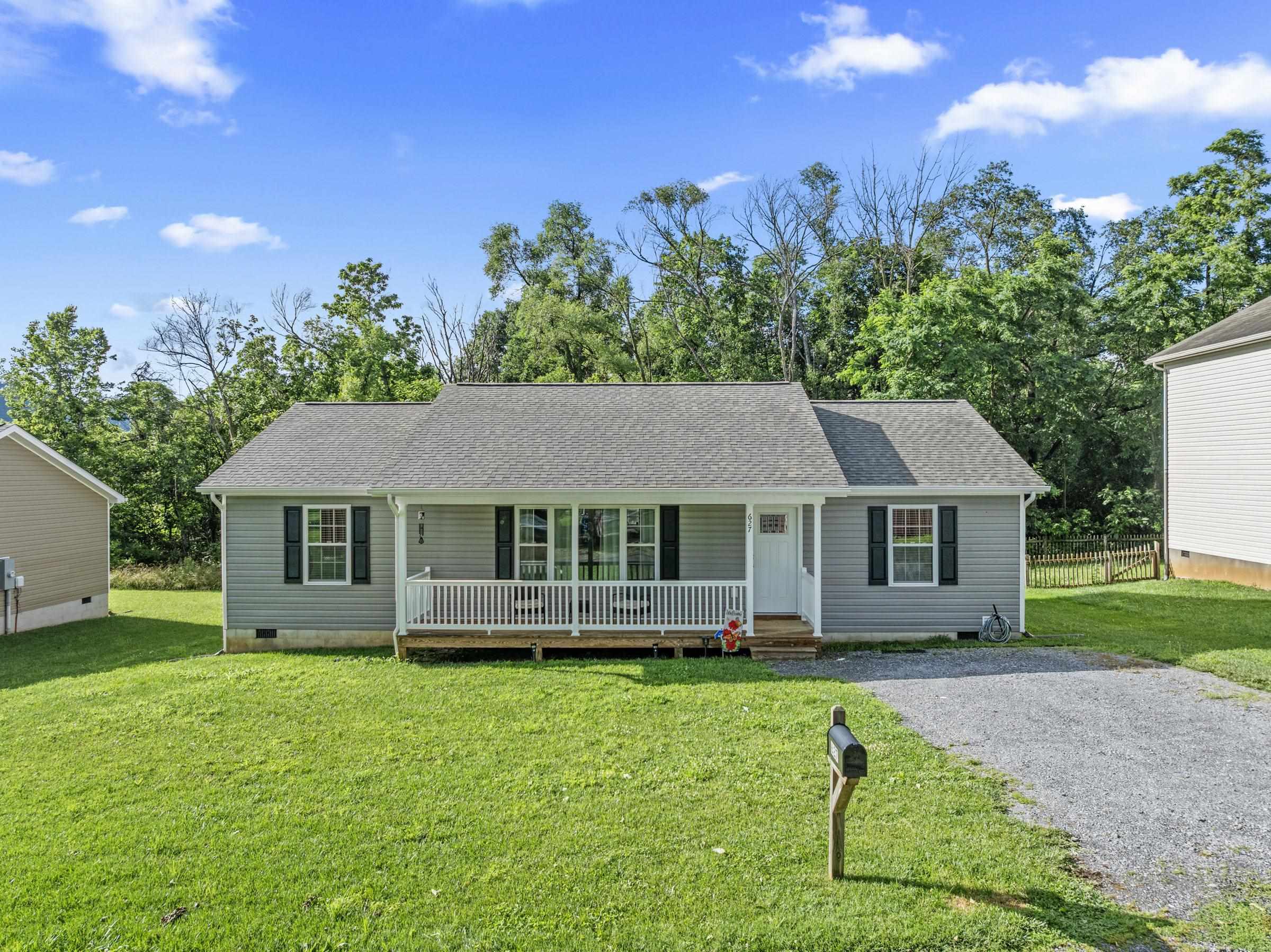 627 COVERSTONE LN, SHENANDOAH, Virginia 22849, 3 Bedrooms Bedrooms, ,2 BathroomsBathrooms,Residential,627 COVERSTONE LN,666017 MLS # 666017