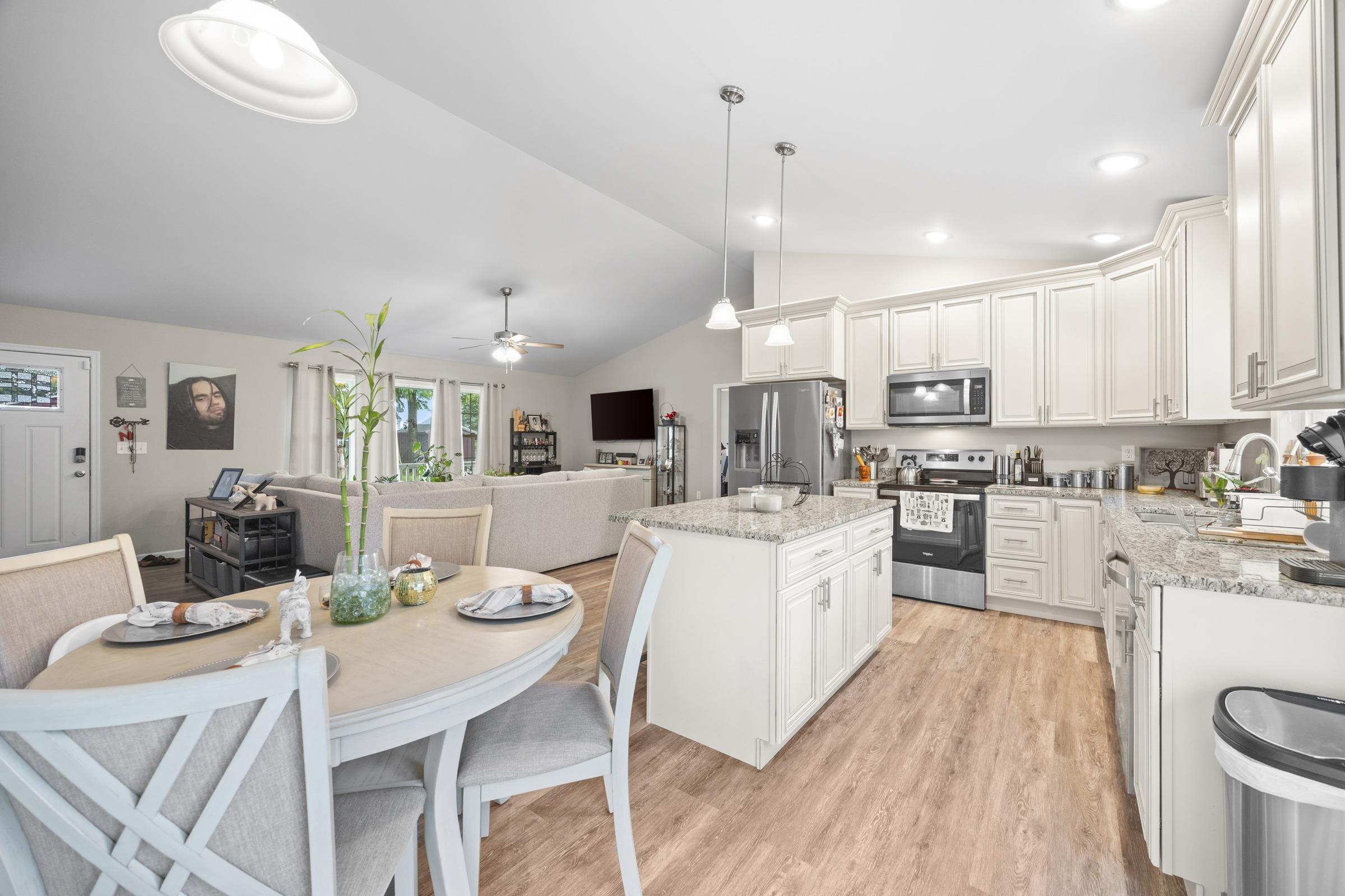 627 COVERSTONE LN, SHENANDOAH, Virginia 22849, 3 Bedrooms Bedrooms, ,2 BathroomsBathrooms,Residential,627 COVERSTONE LN,666017 MLS # 666017