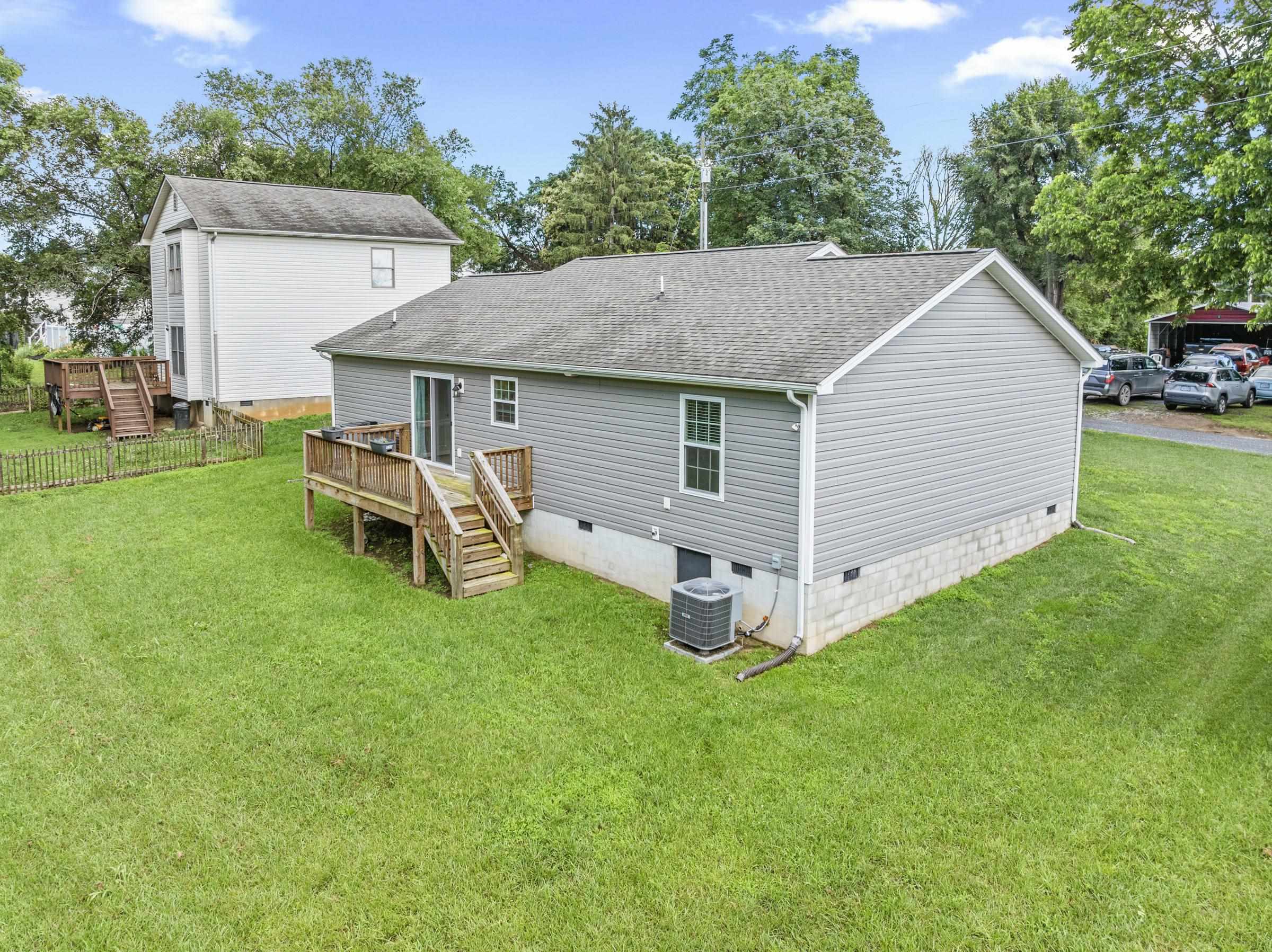 627 COVERSTONE LN, SHENANDOAH, Virginia 22849, 3 Bedrooms Bedrooms, ,2 BathroomsBathrooms,Residential,627 COVERSTONE LN,666017 MLS # 666017