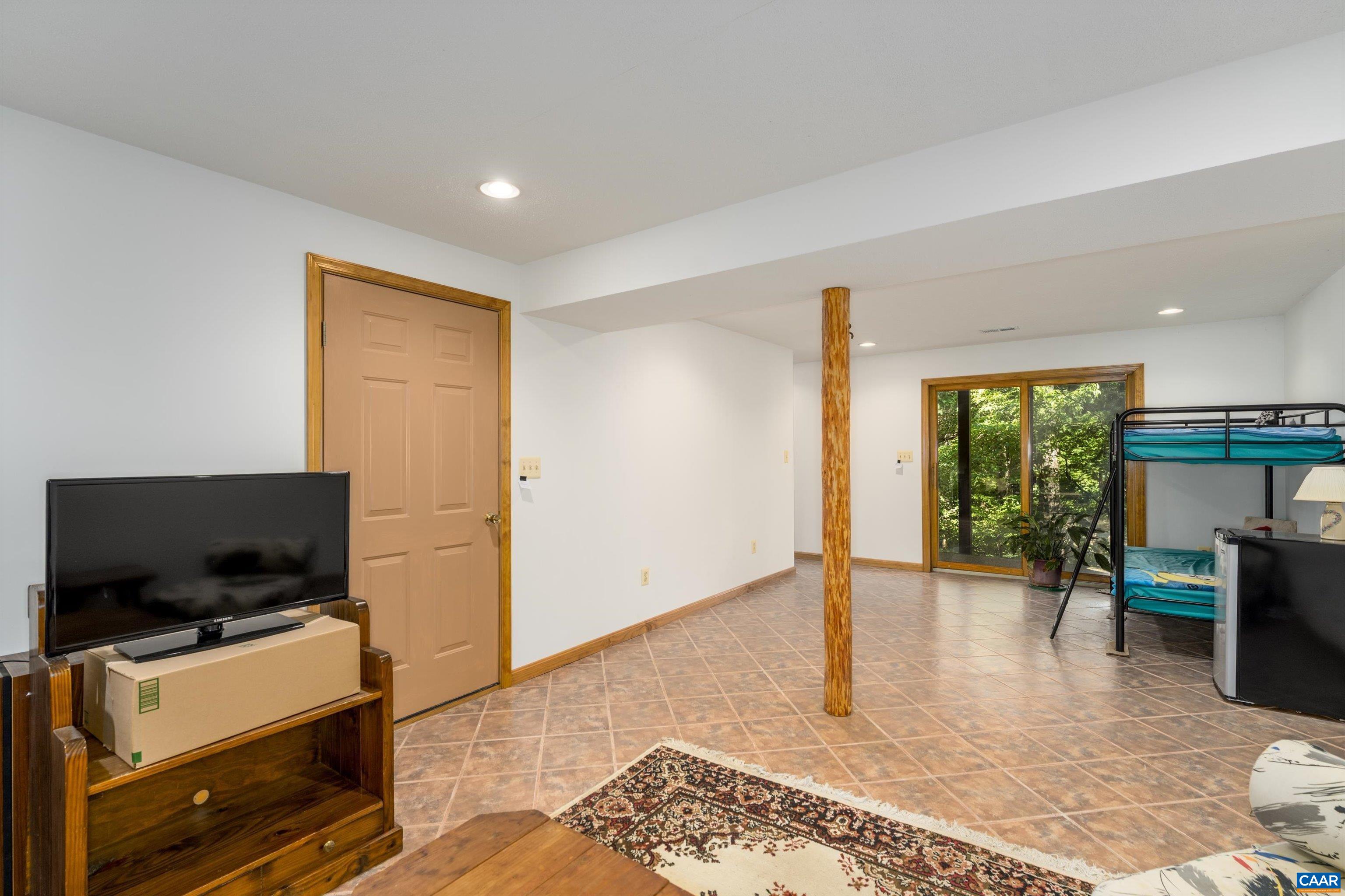 38 EDGEWATER DR, PALMYRA, Virginia 22963, 4 Bedrooms Bedrooms, ,3 BathroomsBathrooms,Residential,38 EDGEWATER DR,666018 MLS # 666018